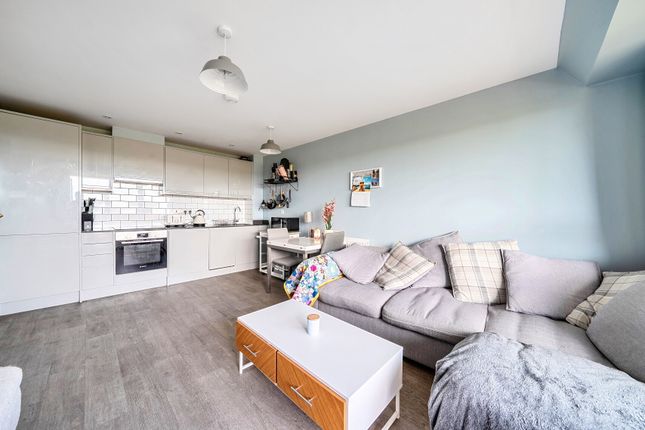Flat 85, Green Side Views, 38, Mill Green Road, Mitcham photo 2