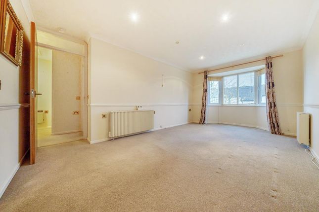 Flat for sale in Thatcham, Berkshire