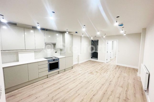 Thumbnail Flat to rent in Pier Road, London