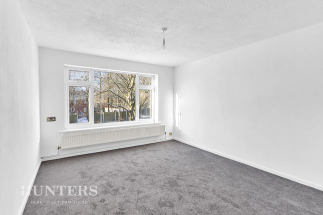 6, Merlin Close, Oldham photo 3
