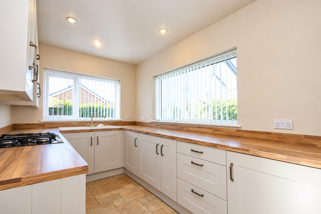 6, Oulton Close, Lincoln photo 2