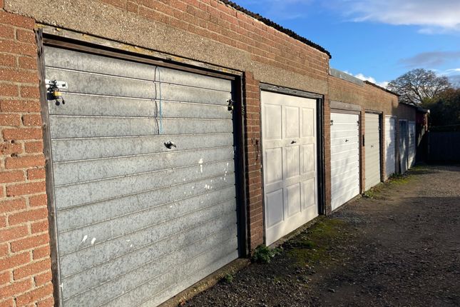 Garage 23 Cavendish Avenue,, West Ealing, Ealing photo 2