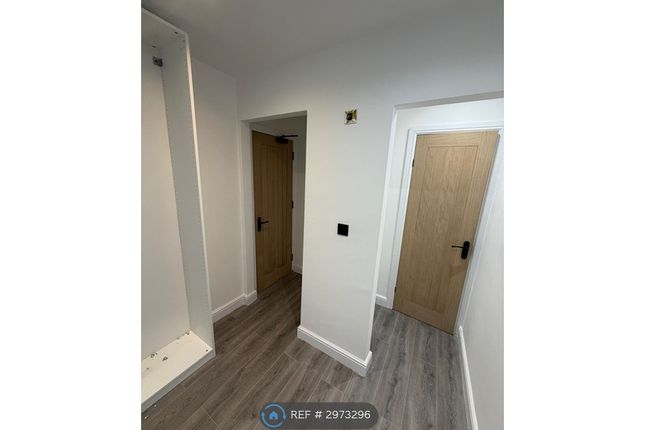 Railway Terrace, Rugby photo 2