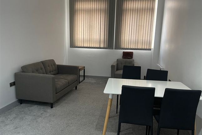 Flat to rent in St. Sepulchre Gate, Doncaster