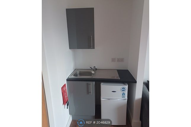 Studio to rent in The Webberley, Stoke-On-Trent