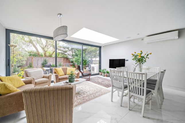 20, Alwyn Gardens, West Acton photo 3