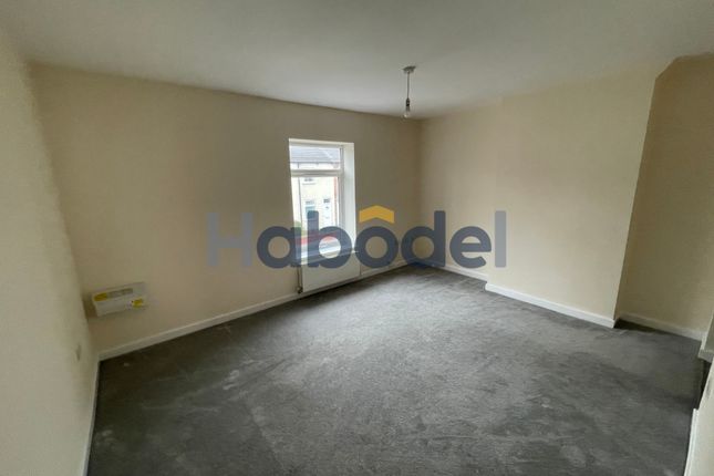 Flat C, 230 Midland Road, Barnsley photo 3