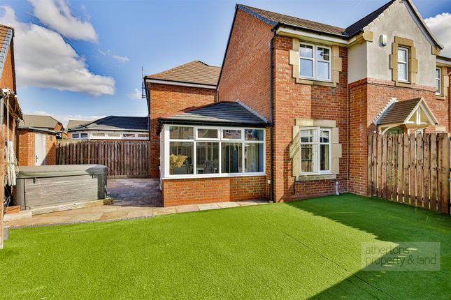 2, Daisy Hill Court, Huncoat photo 2