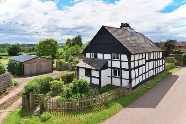 Thumbnail Cottage for sale in Eaton Bishop, Hereford