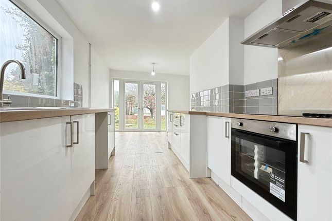 16, Belvoir Close, Lincoln photo 2
