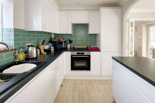 1, Campion Close, Littlehampton photo 3