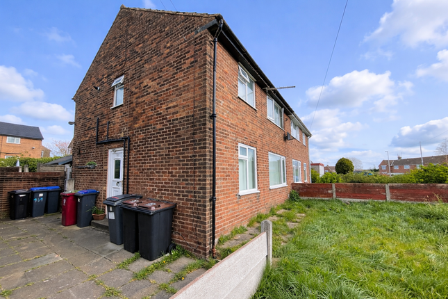 185, Dinmore Avenue, Blackpool photo 2