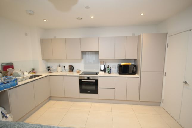 Flat 2, Signia Court, Wembley photo 4
