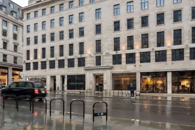 Office to let in Regent Street, London