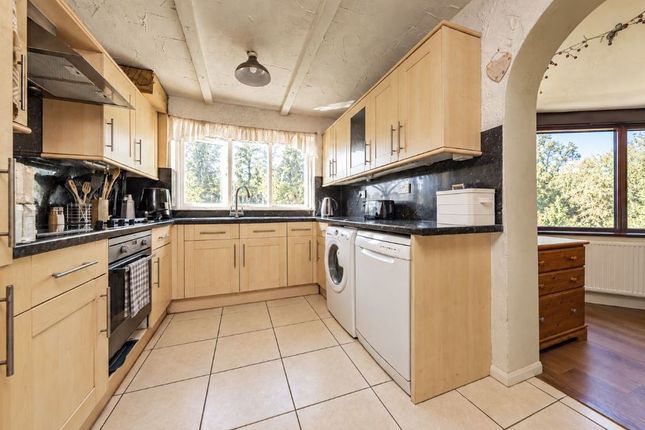 Lawn Avenue, West Drayton photo 3