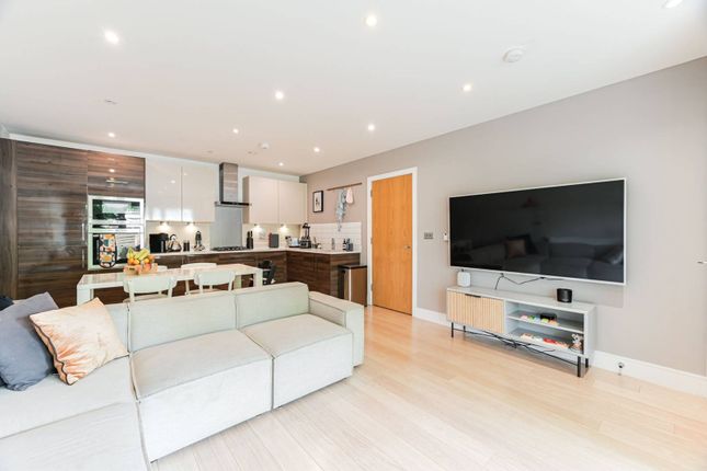 Thumbnail Flat for sale in Sidney Road, Stockwell, London