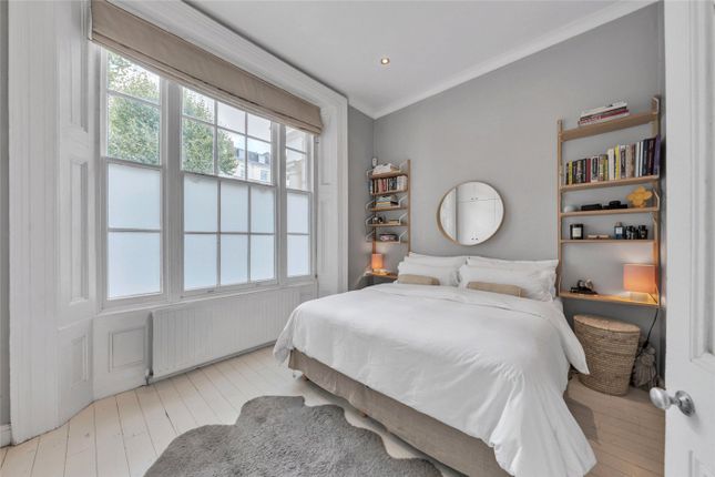 Flat B, 42, Clifton Gardens, London photo 2
