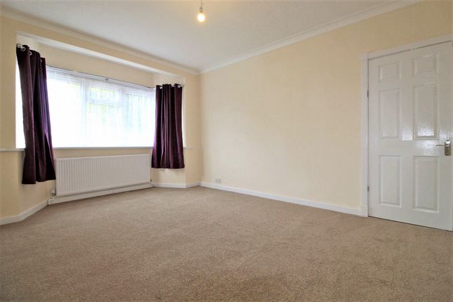 Alexandra Avenue, Rayners Lane photo 4