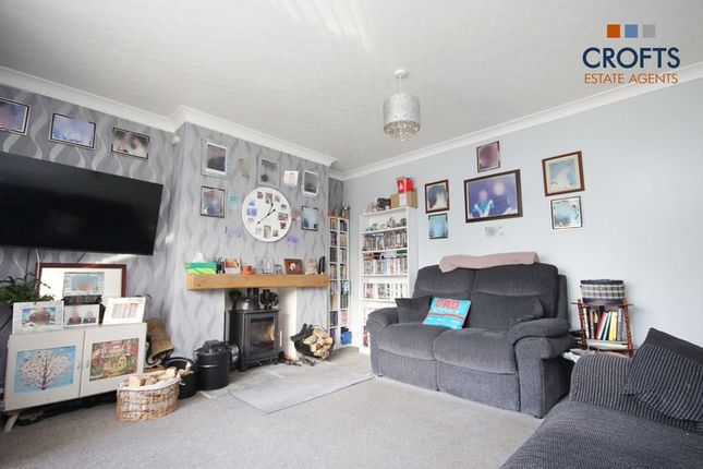 19, Robert Close, Immingham photo 3
