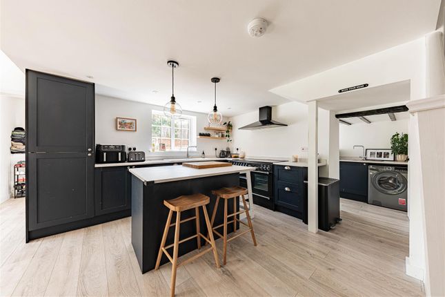 42, Tile Kiln Hill, Canterbury photo 4