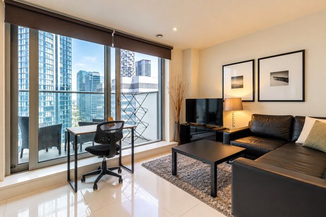 Flat 2004, 3, Pan Peninsula Square, Canary Wharf photo 2