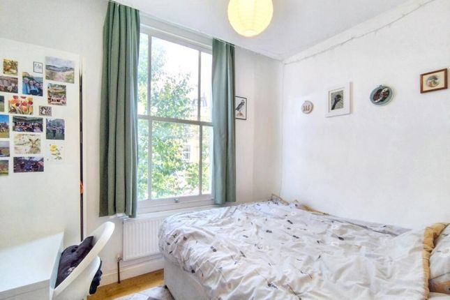 82, Sussex Way, London photo 5