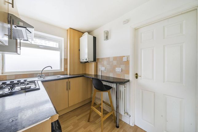 Boston Manor Road, Brentford photo 3