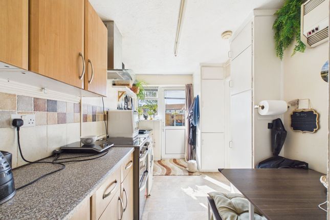 35 Somerset Road, Huntingdon photo 3
