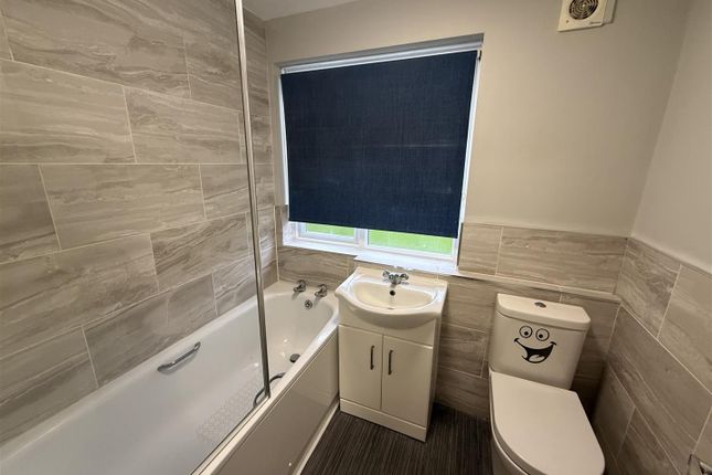 5, Fitzalan Court, Littlehampton photo 5