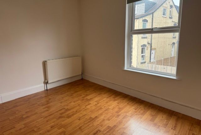 32, Claremont Terrace, Leeds photo 4