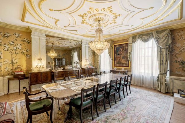 Flat 6, 47, Grosvenor Square, London photo 3