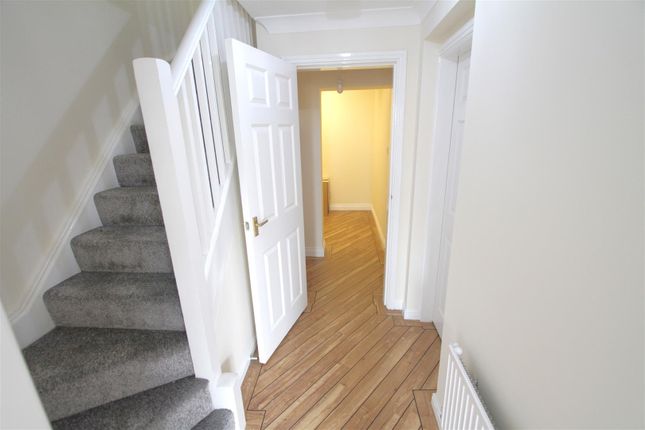 Windmill Way, Gateshead photo 5