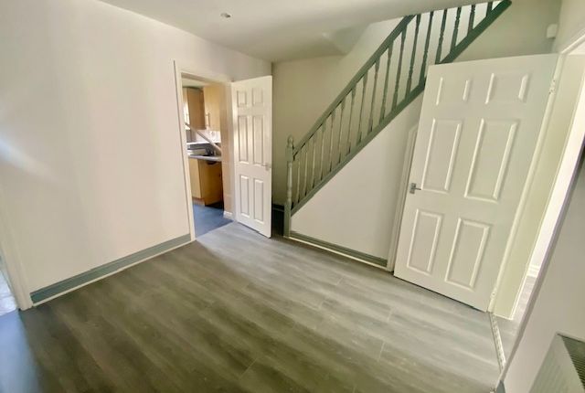 5, West View Avenue, Huyton photo 3