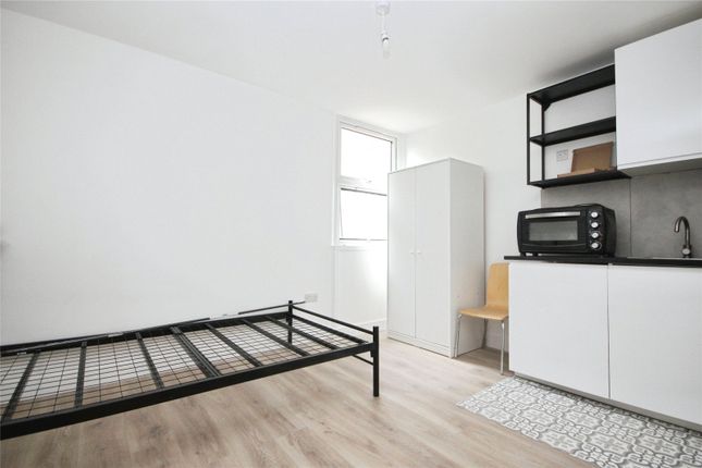 Bedroom/Reception