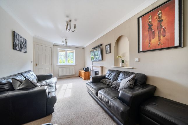 17, Morris Drive, Billingshurst photo 4