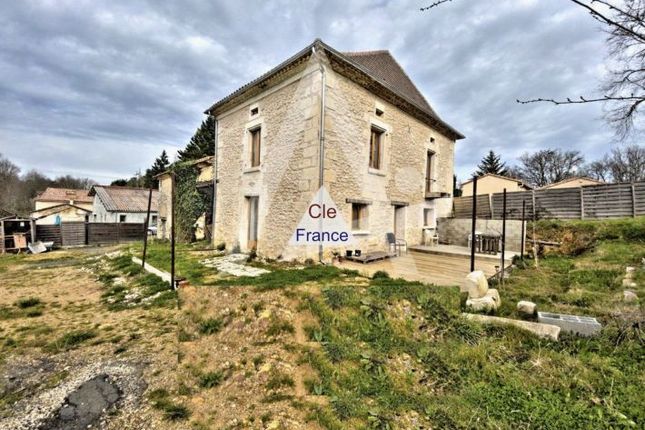 Detached house for sale in Saint-Germain-Du-Salembre, Aquitaine, 24190, France