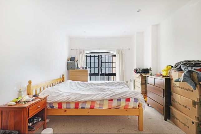 Flat to rent in Cayenne Court, Shad Thames