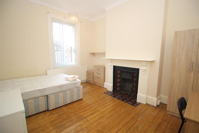 Terraced house to rent in Cavendish Place, Jesmond, Newcastle Upon Tyne