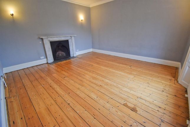 Reception Room 2.Jpg