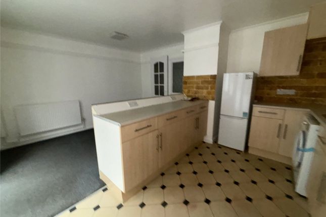 27, Church Lees, Milton Keynes photo 4