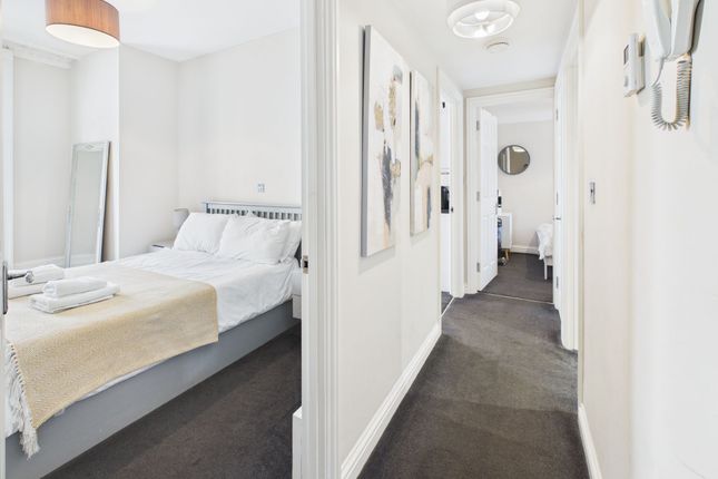 Apt 18, The Clarence Clarence Parade, Cheltenham photo 4