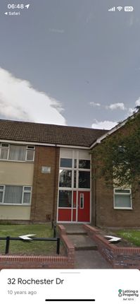 Flat to rent in Raby Court, Ellesmere Port, Cheshire