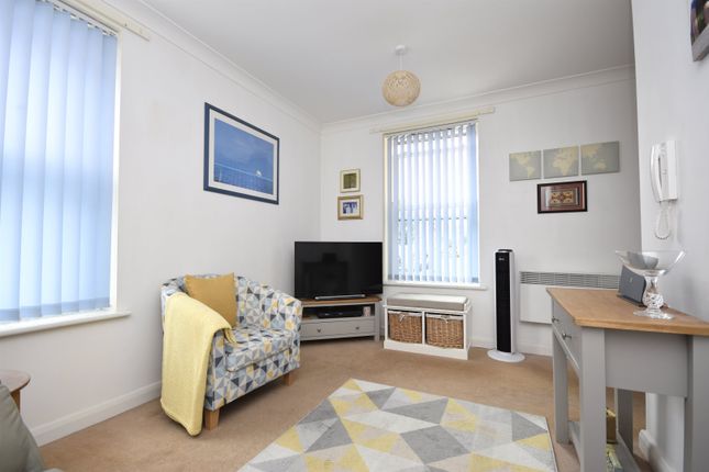 84 Burlington Place, Eastern Esplanade, Margate photo 4
