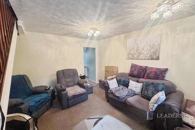 35, Pettitt Way, Boston. photo 2