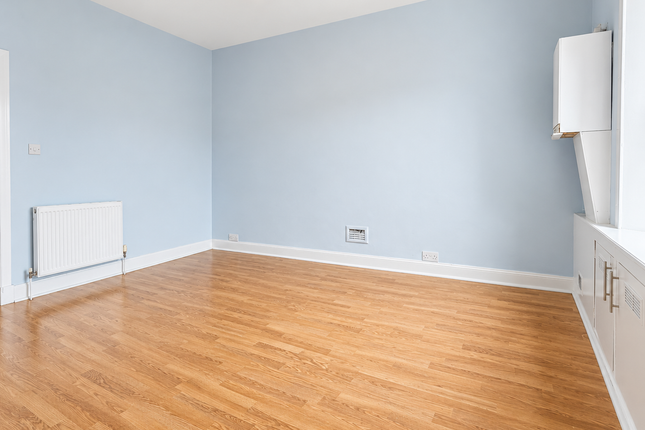23d, Main Street, Bainsford, Falkirk photo 3