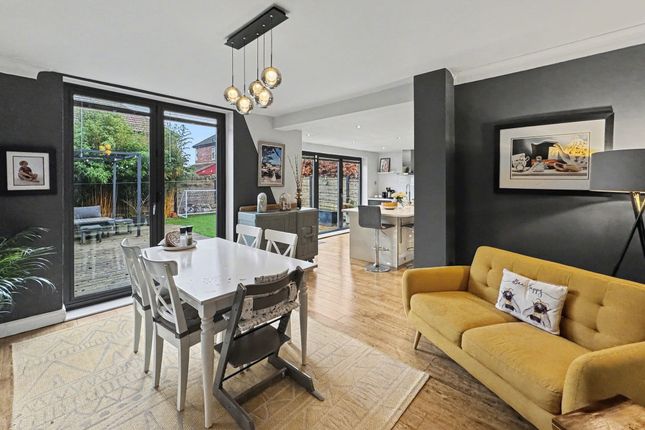 44 Polefield Road, Manchester photo 3