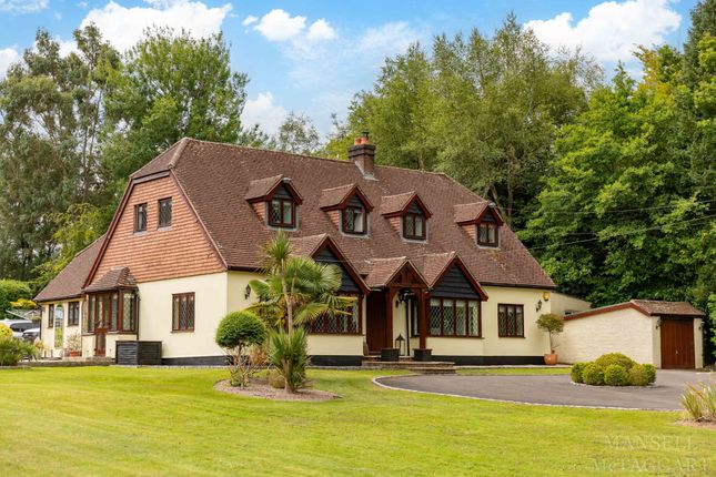 Thumbnail Detached house for sale in Cuttinglye Road, Crawley Down