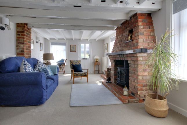 1 Bowling Green Cottage, Sway Road, Lymington photo 3
