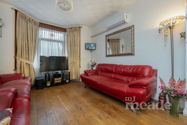 Terraced house for sale in High Road Leyton, London