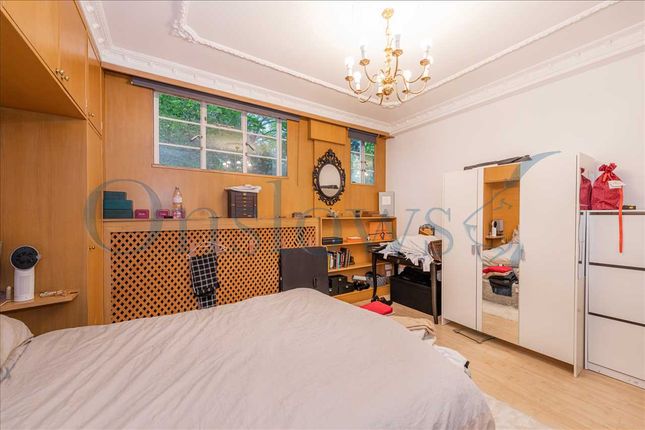 Flat to rent in Princes Gate, London